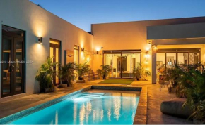 Glamorous Waterfront Canal Home with Pvt Dock and Pool